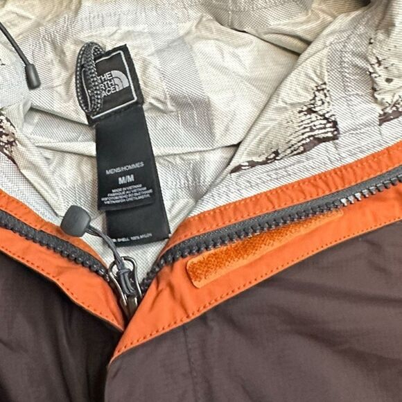 THE NORTH FACE Men’s Brown HyVent Waterproof Hooded Rain Jacket Size Medium - Picture 4 of 5